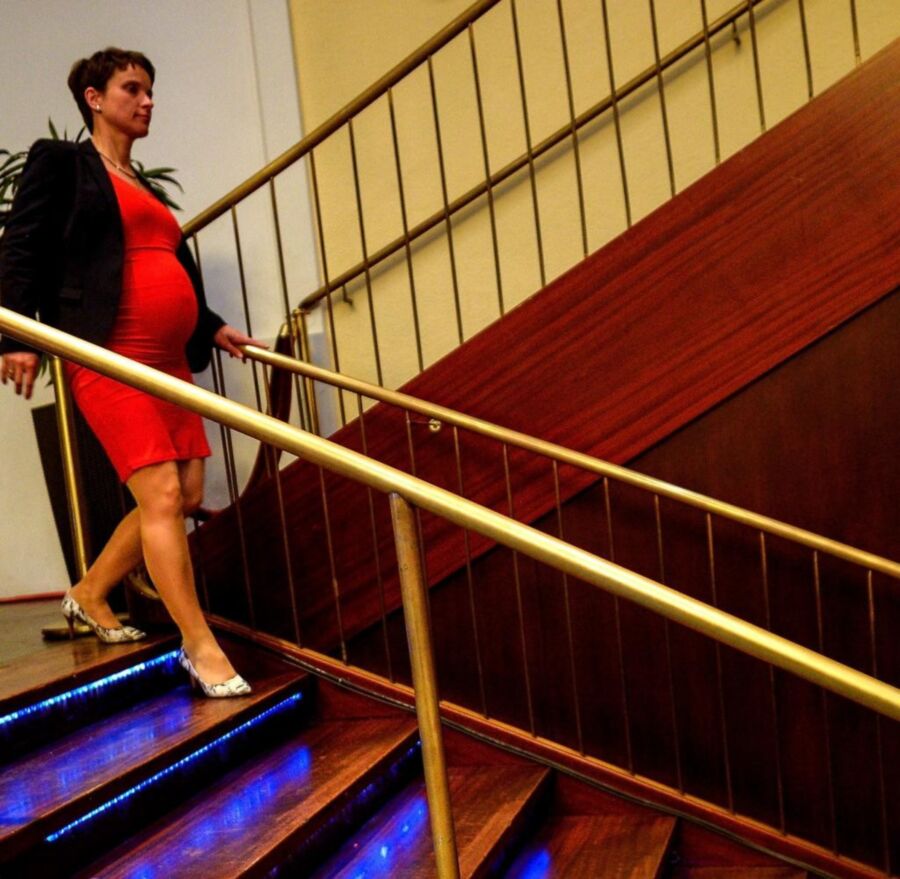 Free porn pics of Frauke Petry german AFD pregnant 1 of 5 pics