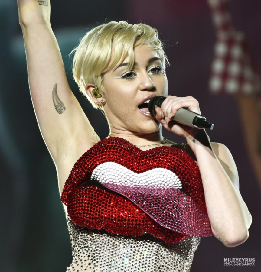 Free porn pics of Sexy Miley Cyrus (Celebrities) 15 of 68 pics