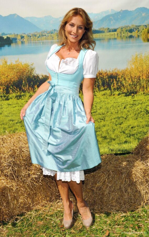 Frauen im dirndl ficken