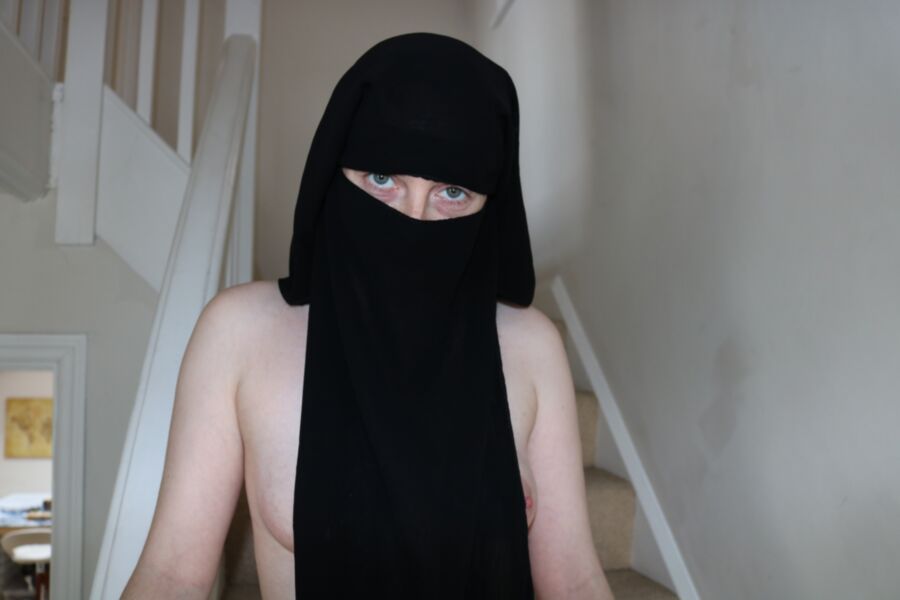 Free porn pics of Niqab Burka Girl nude 11 of 15 pics