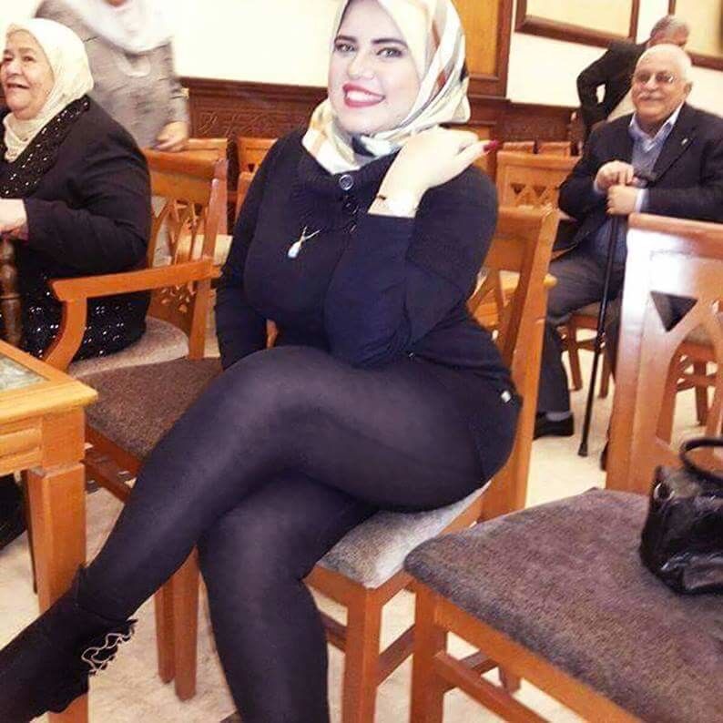 Free porn pics of hijab muslim women tight dresses 17 of 47 pics