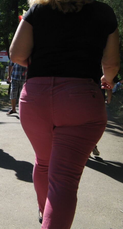 Free porn pics of So Fat Ass Walking 16 of 20 pics