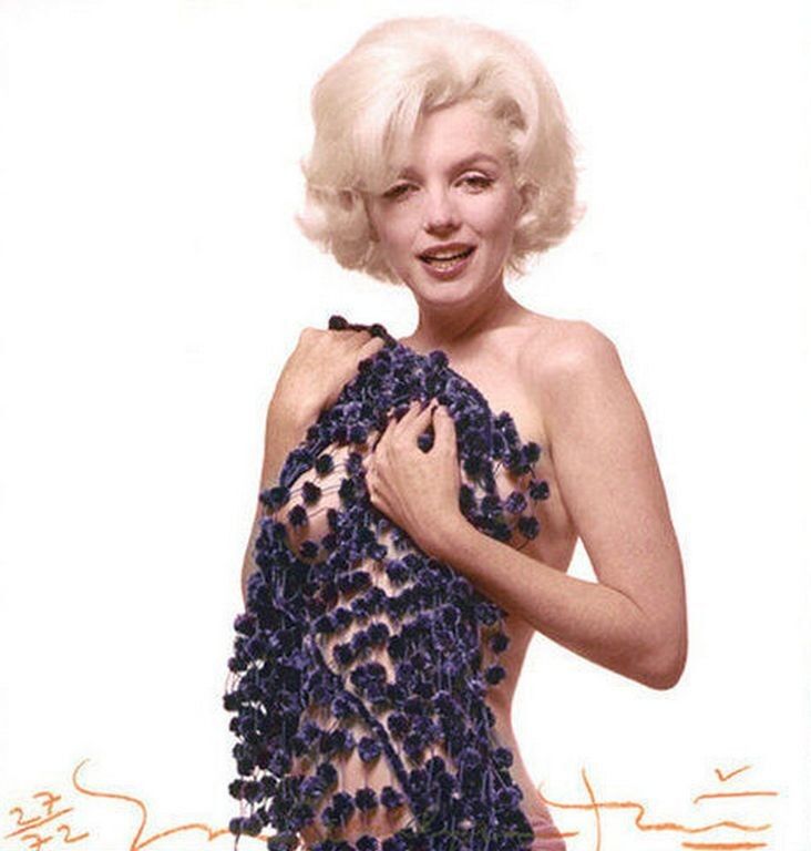 Free porn pics of Marilyn Monroe Nude in Dotted Scarf 7 of 62 pics