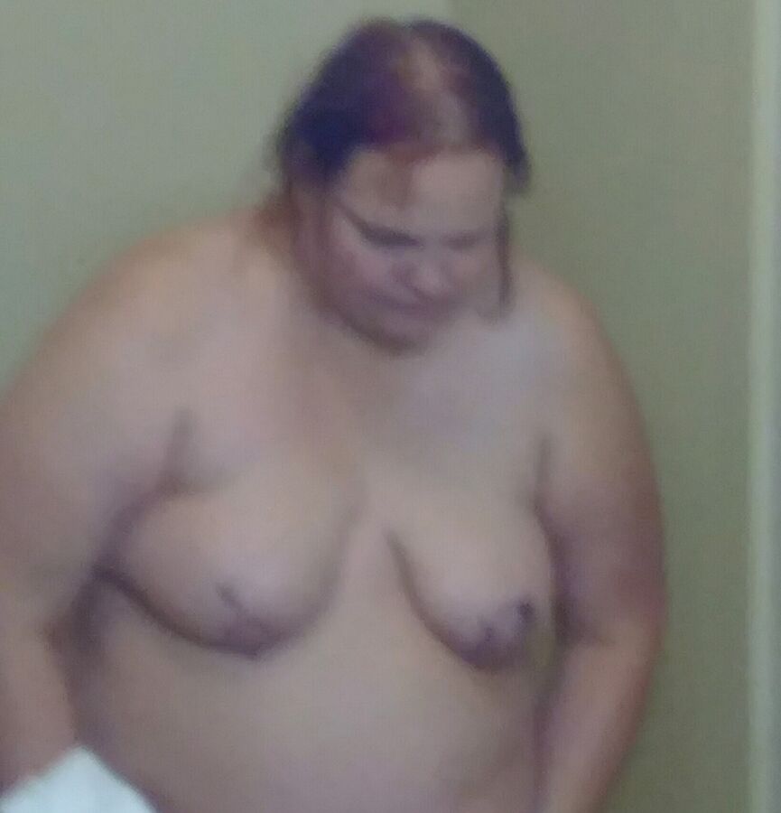 Free porn pics of Shower time with my fat wife 11 of 50 pics