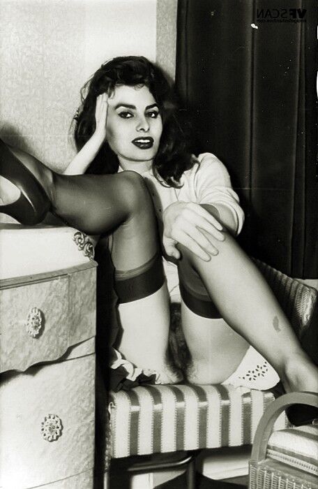 Free porn pics of Sophia Loren fakes 4 of 5 pics