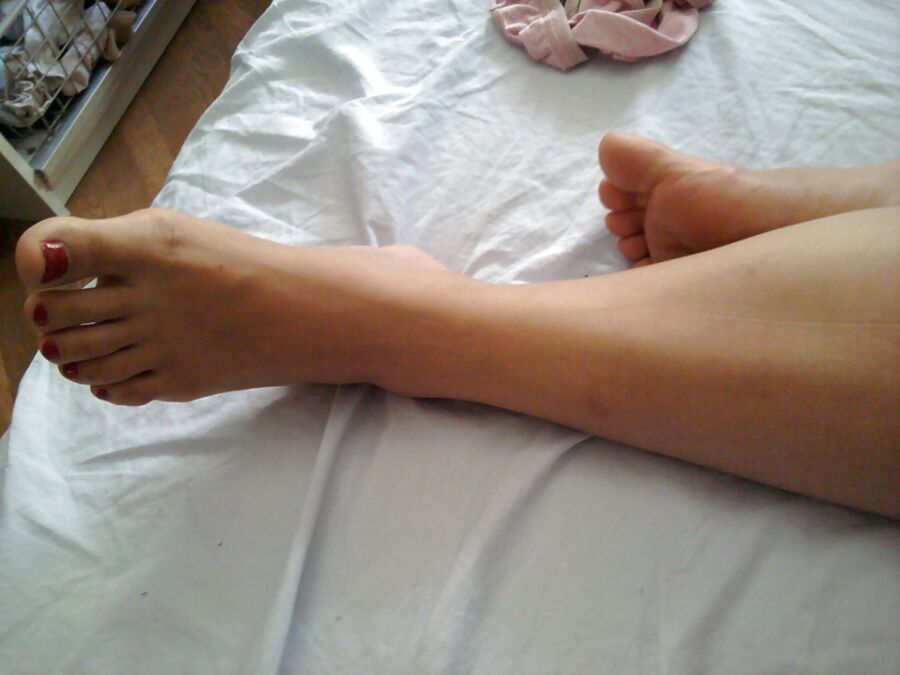 Free porn pics of Asian wife sexy feet 24 of 27 pics