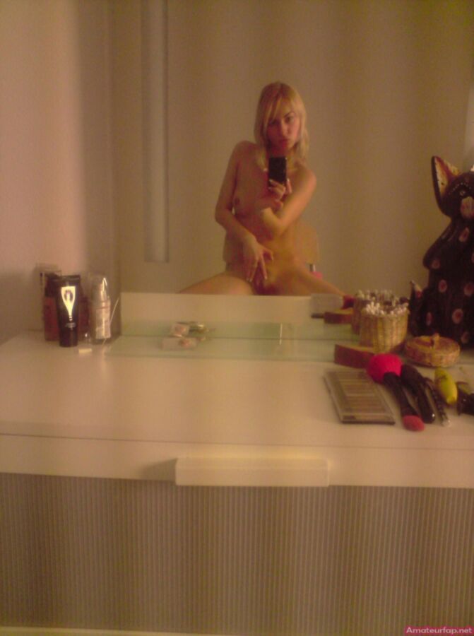 Free porn pics of Amateur Pretty Blonde Teen Johanna 2 of 21 pics
