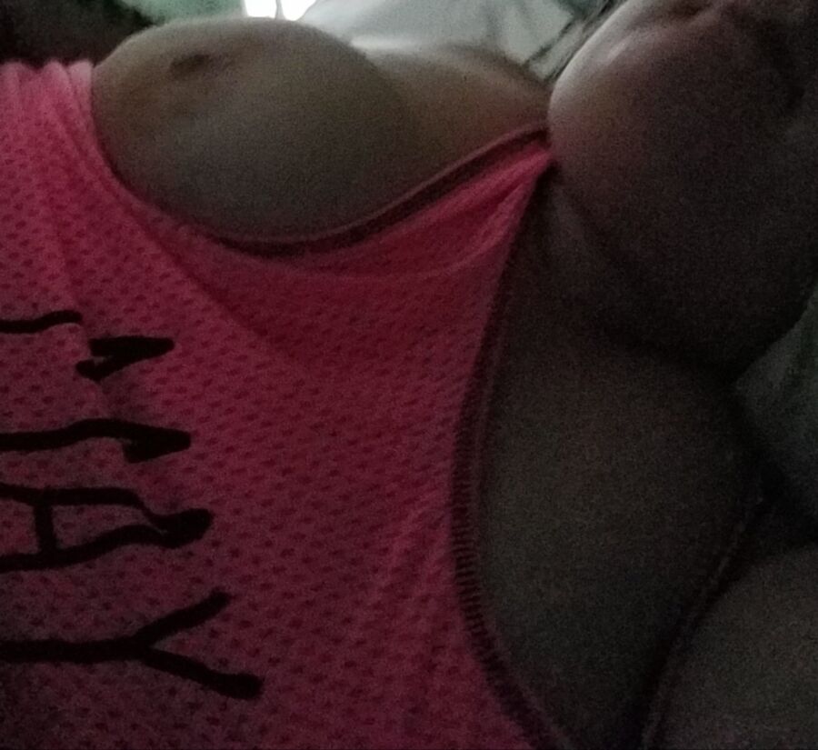 Free porn pics of Sleeping bbw tit 1 of 3 pics