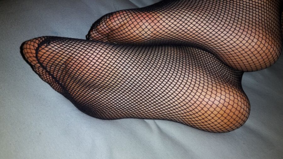 Free porn pics of my wife in fishnet pantyhose 1 of 6 pics