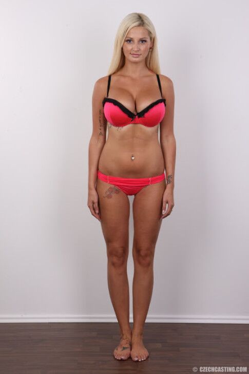 Outdoor uniform beach casting