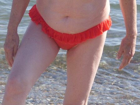 Free porn pics of Amateur MILF on the Beach 9 of 50 pics