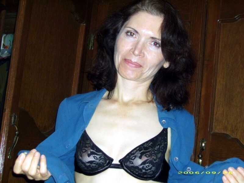Free porn pics of Sexy skinny flatchested amateur milf 5 of 45 pics