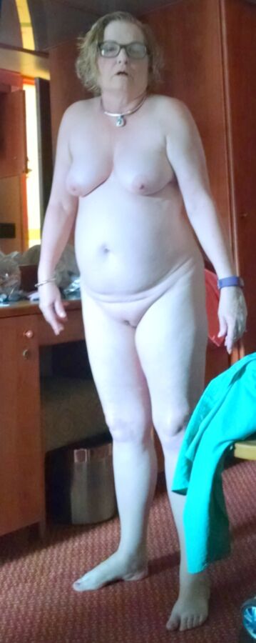 Free porn pics of chubby mature wife naked on cruise 13 of 34 pics