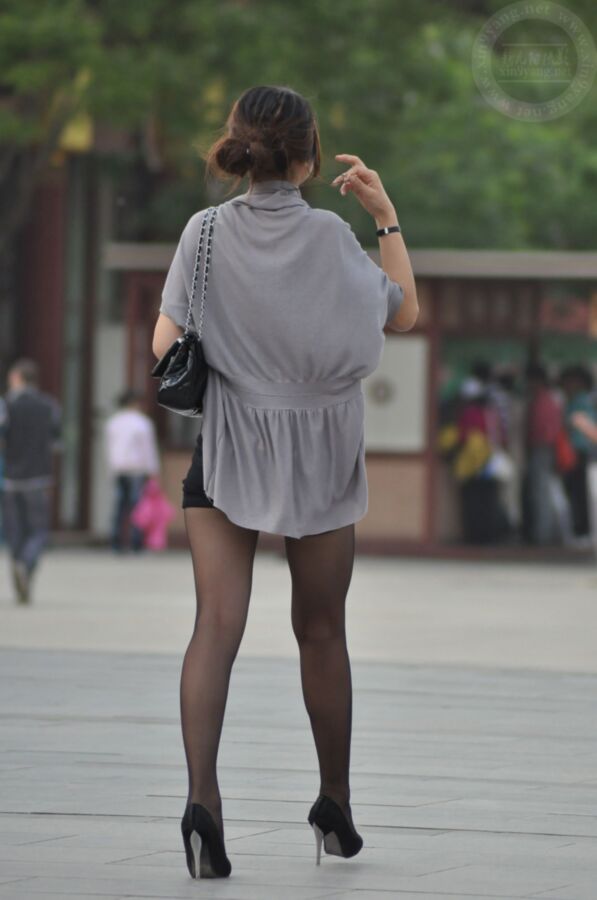 Free porn pics of Candid Chinese Girls in Pantyhose 24 of 35 pics