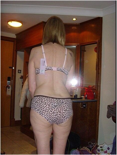 Free porn pics of MY MILF STRIPS NAKED for HOTEL FUN 1 of 11 pics