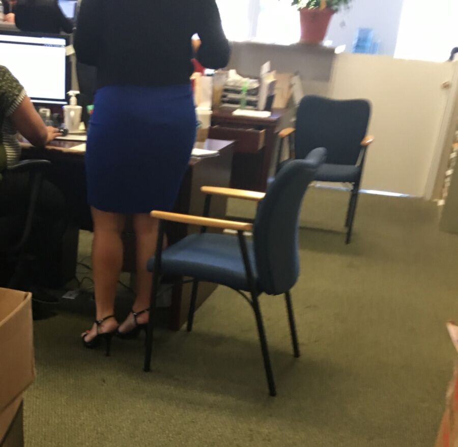 Free porn pics of Office whores 8 of 25 pics