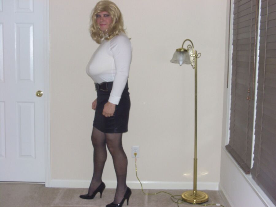 Free porn pics of Kelly Michelle Nichols (Fat Amateur Crossdresser) 14 of 57 pics