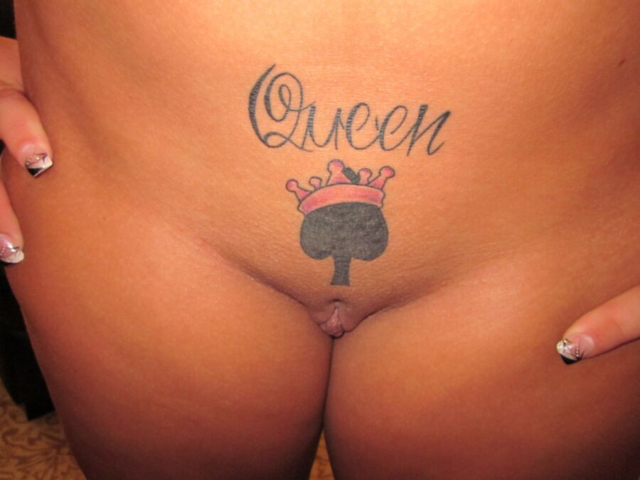 Free porn pics of Queen of Spades Sluts 14 of 24 pics