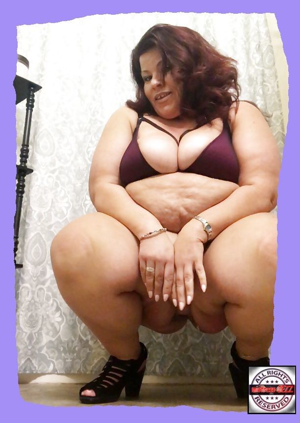 Free porn pics of Mia Big ass Mom 15 of 15 pics