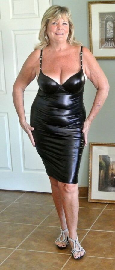Free porn pics of BBW LATEX PVC AND LEATHER 23 of 76 pics