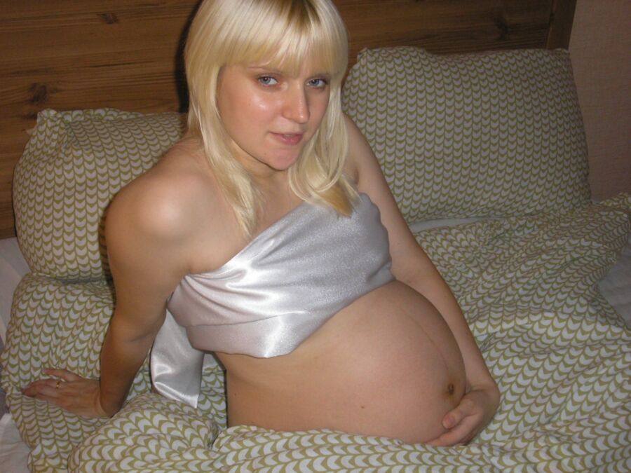 Free porn pics of shy blond pregnant teen 12 of 34 pics