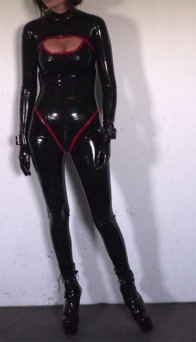 Free porn pics of Starting my next rubber session! 1 of 1 pics