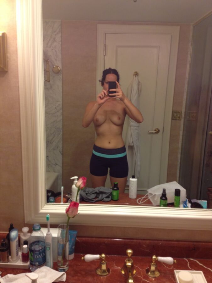 Free porn pics of Jennifer Lawrence Leaked Pics, Leaked Nude Selfies, Nipple Slips 3 of 150 pics