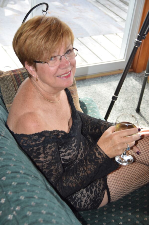 Free porn pics of Mature That Makes Me Stiff 1 of 8 pics