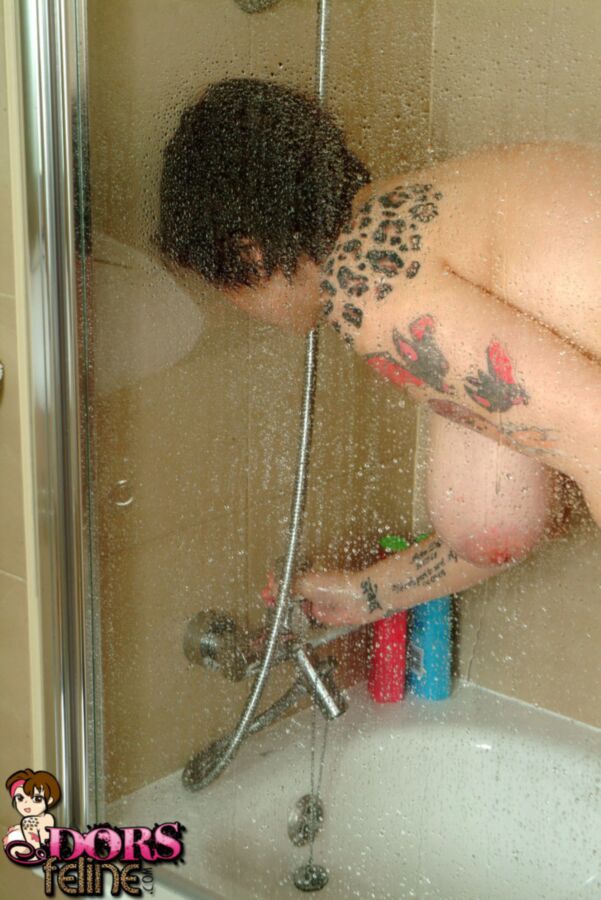 Free porn pics of Dors Feline - dors takes a shower 2 of 54 pics