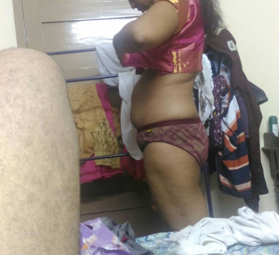 Free porn pics of Indian Wife Radhika 23 of 39 pics
