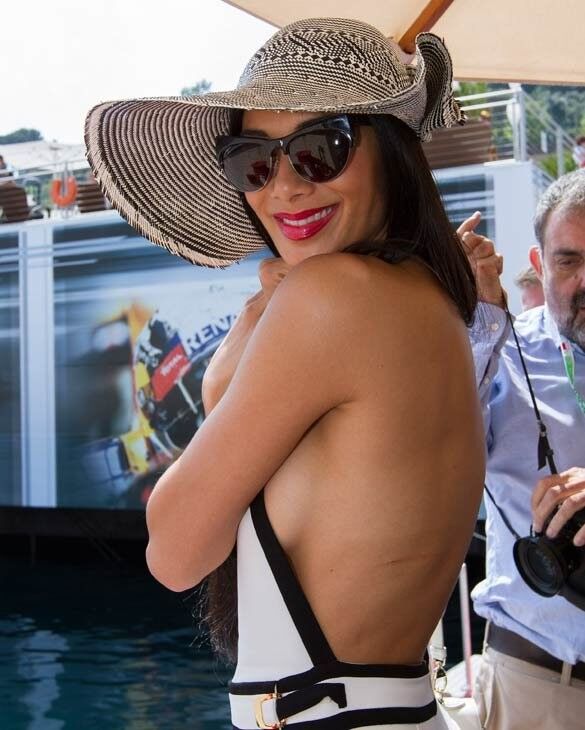 Free porn pics of Nicole Scherzinger: See-Through, Braless, Pokies, Nipple Slips 10 of 250 pics