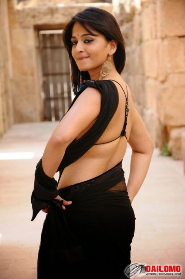Free porn pics of Anushka Shetty Curvy Indian Celeb in Sexy Saree, Hot Navel Show 19 of 115 pics