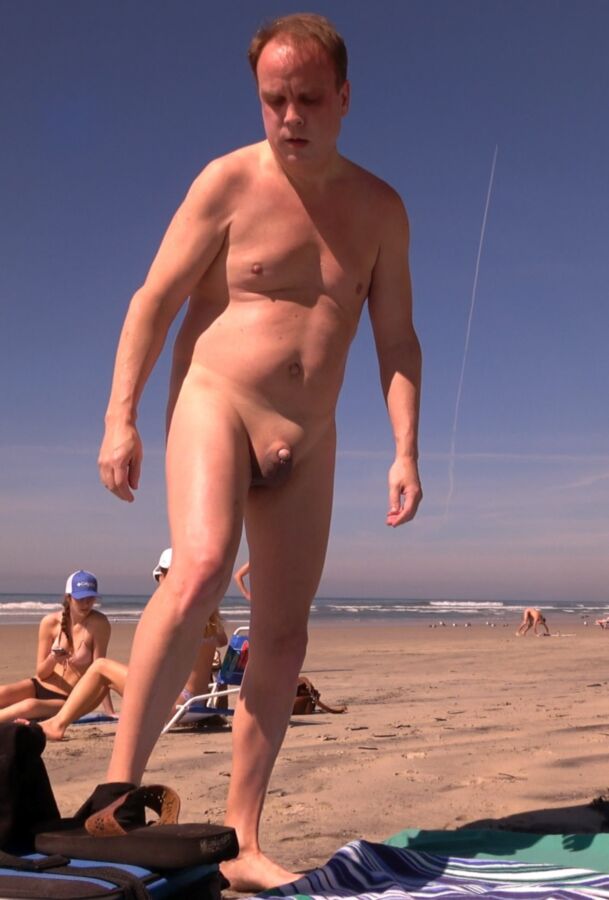 Free porn pics of SPH Beach Guy Super Tiny Dick from Vid Caps 9 of 30 pics