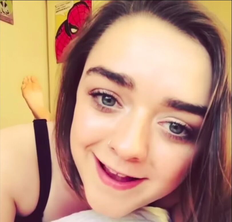 Free porn pics of Maisie Williams toes 5 of 12 pics