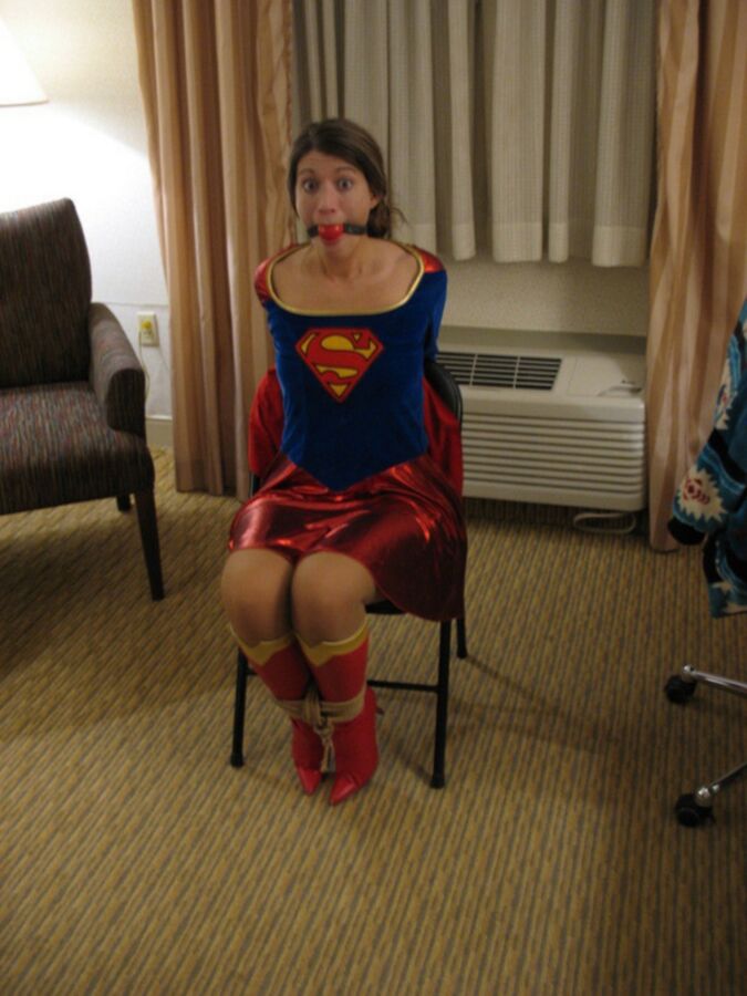 Free porn pics of Supergirl in Bondage 6 of 7 pics