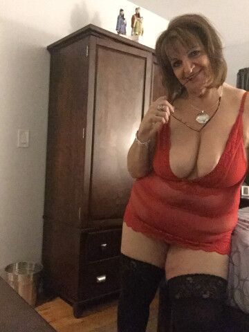 Free porn pics of MATURE SLAGS and TRASHY FUCKING 17 of 46 pics