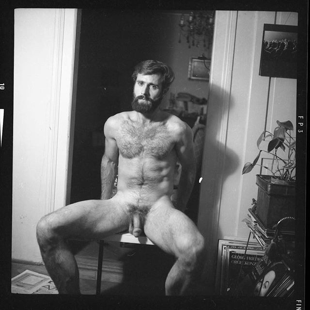 Free porn pics of Vintage gay  1 of 17 pics