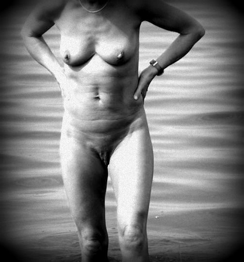 Free porn pics of Naked half naked bodies I like. 3 of 7 pics