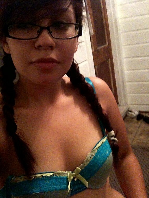 Free porn pics of Native American / American-Indian girls  11 of 24 pics