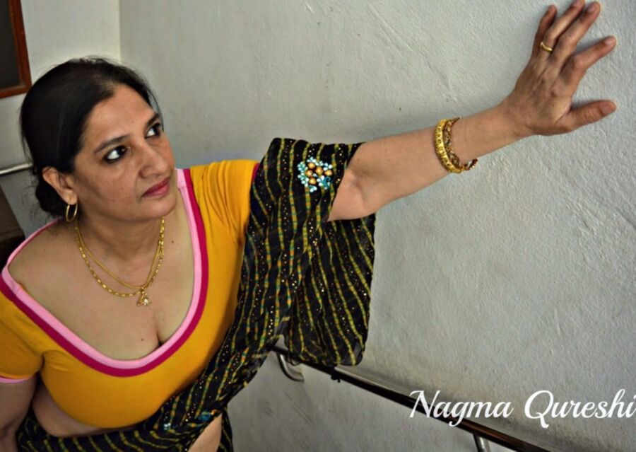 Free porn pics of indian mature aunty 8 of 16 pics