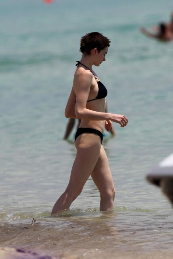 Free porn pics of Anne Hathaway - Black Bikini 16 of 19 pics