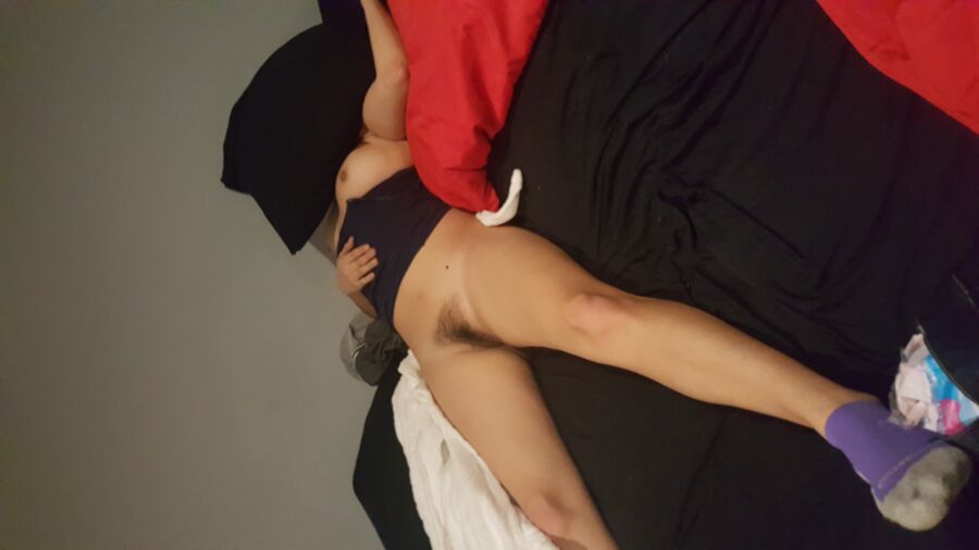 Free porn pics of Sexy Latina gf sleeping pics  7 of 8 pics
