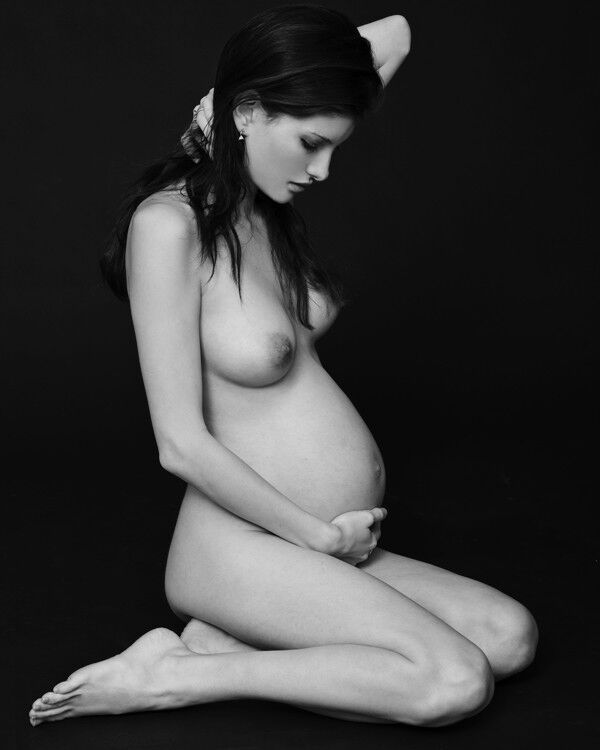 Free porn pics of Pregnant Women 1 of 7 pics