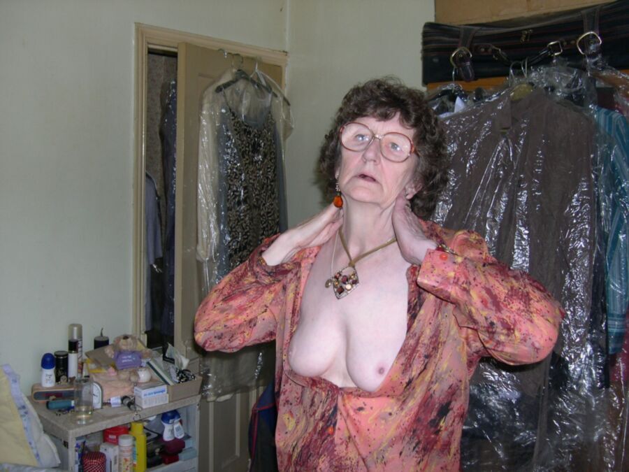Free porn pics of Granny 20 of 60 pics