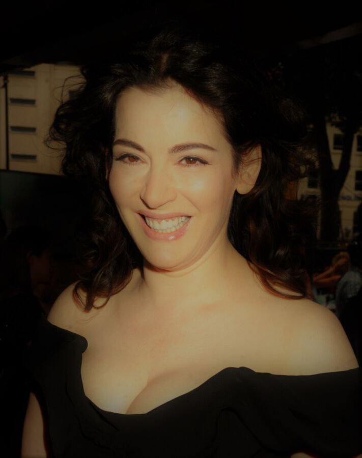 Free porn pics of Beautiful Nigella 12 of 14 pics