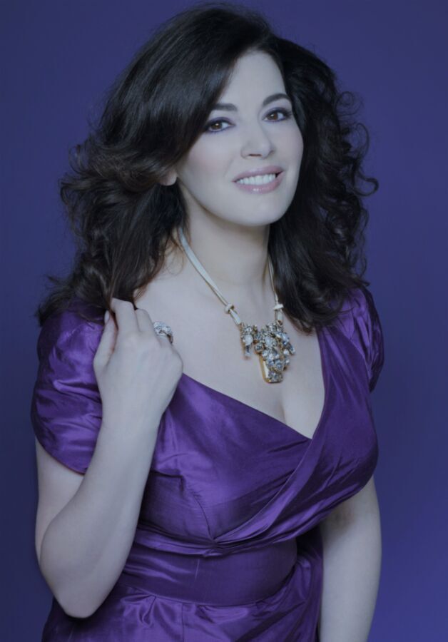 Free porn pics of Beautiful Nigella 1 of 14 pics