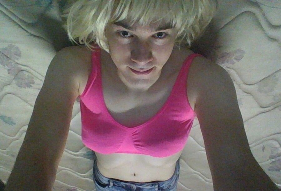 Free porn pics of Sissy desperate for humiliation 5 of 7 pics