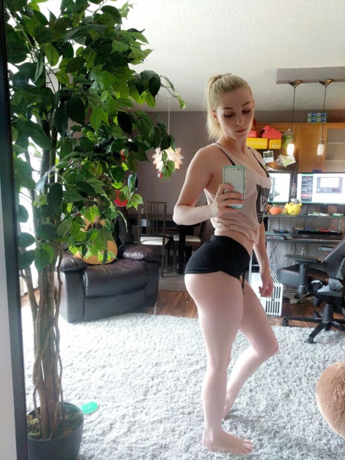 Free porn pics of STPeach twitch 19 of 22 pics