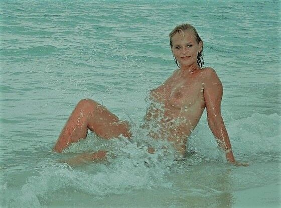 Free porn pics of Sexy Manon at the beach 6 of 6 pics