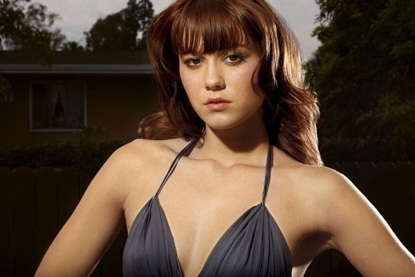 Free porn pics of Mary Elizabeth Winstead 23 of 25 pics